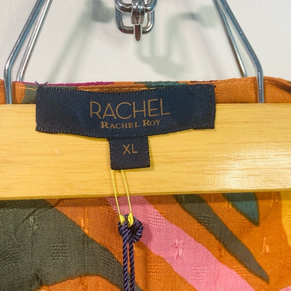 NEW WITH TAGS RACHEL Rachel Roy XL Floral Top - Picture 6 of 6